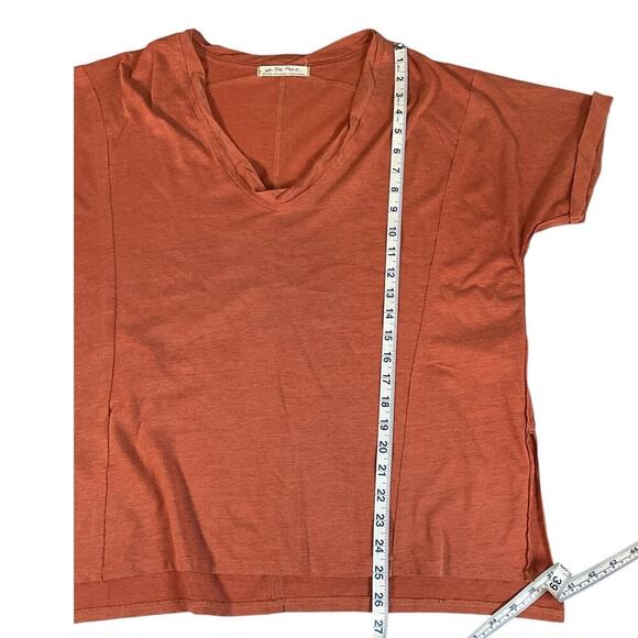We The Free Burnt Orange Over Sized T-Shirt Size X-Small V-Neck Rolled Sleeve - Picture 9 of 10